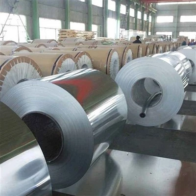 Große Rolle Aluminiumfolie